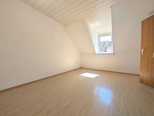 Schlafen DG - Mehrfamilienhaus, Wohnhaus mit 202,00 m&sup2; in Kaiserslautern zum Kaufen