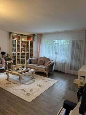 Bild 2 - 3 Zimmer Etagenwohnung zum Kaufen in Meerbusch