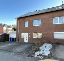 Charmante Doppelhaushälfte mit Garten, Terrasse, Garage in Warburg-Bonenburg - Nordrhein-Westfalen - Warburg