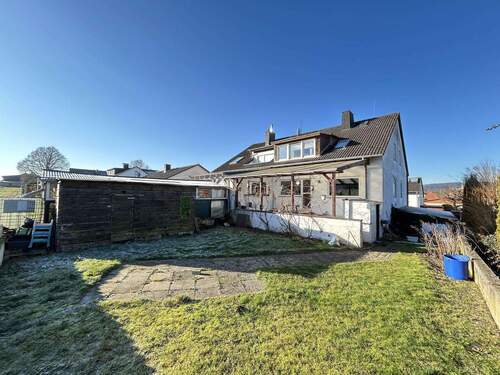 Außenansicht_hinten - 7 Zimmer Doppelhaushälfte zum Kaufen in Nordrhein-Westfalen - Warburg