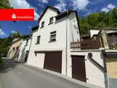 Straßenansicht - Teilsaniertes Einfamilienhaus am Gemeindeberg