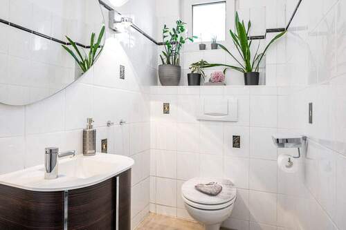 Gäste-WC EG - Etagenwohnung mit 69,00 m² in Berlin zum Kaufen