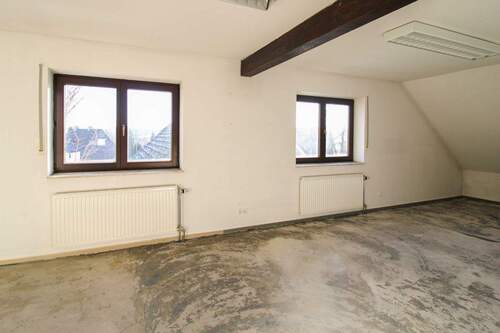 9) Große Bürofläche im Dachgeschoss - 