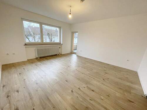 Wohnzimmer - 3 Zimmer Etagenwohnung zur Miete in Fulda