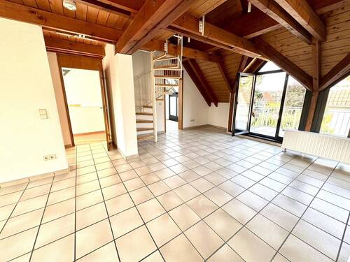Wohn-/Essbereich - Etagenwohnung mit 85,00 m² in Kaiserslautern zur Miete