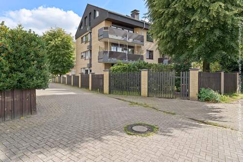 Gartenfläche eingezäunt - 