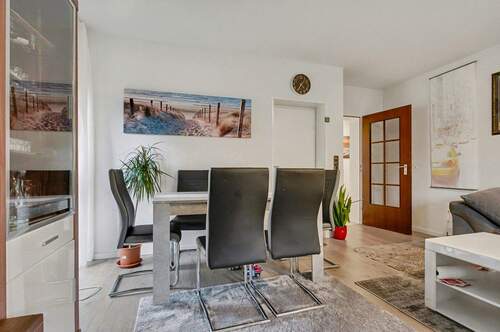 Weitere Ansicht vom Wohnzimmer - 