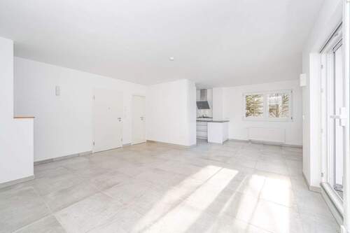 Wohnen/Essen - 4 Zimmer Etagenwohnung in München