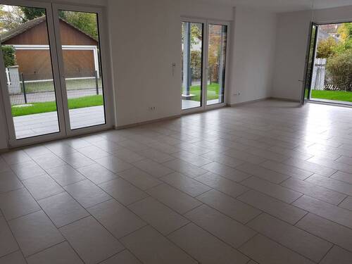 Wohnzimmer - Etagenwohnung mit 97,30 m&sup2; in Weil am Rhein zur Miete