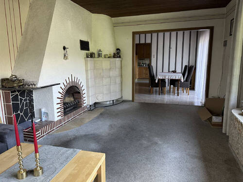 Wohnzimmer mit Blick ins Esszimmer - 