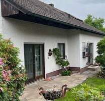 Einfamilienhaus mit Einliegerwohnung und Garage in Weiden - Neunkirchen - Weiden in der Oberpfalz