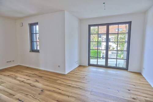 Helle Räume - 2 Zimmer Etagenwohnung in Pöcking