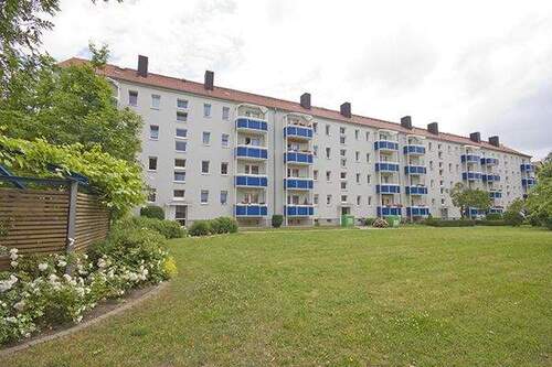 Ansicht vorn - 2 Zimmer Etagenwohnung zur Miete in Halle (Saale)