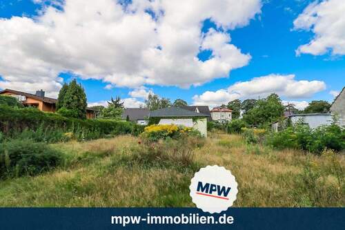 Grundstücksansicht - Herbststille genießen: Baugenehmigungen bereits vorhanden