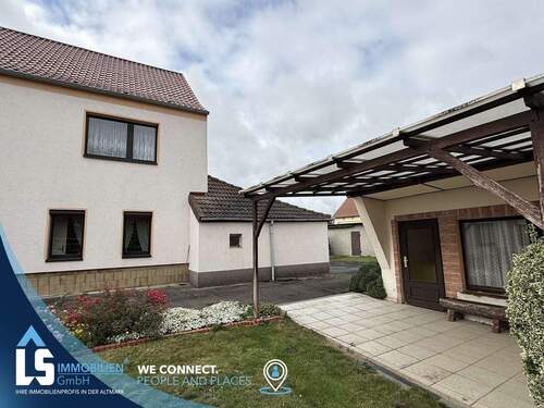 Rückansicht - Einfamilienhaus mit 291,00 m&sup2; in Wefensleben zum Kaufen