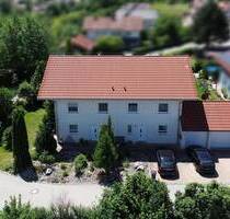 Provisionsfrei! Ideal für GroßfamilienFreunde: Zwei Doppelhaushälften mit Top-Energieeffizienz (A+) - Kienberg Labering