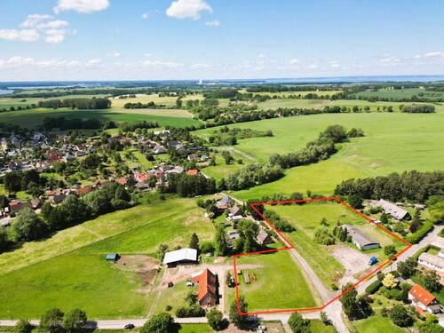 Baufeld Richtung Travemünde - 4 Zimmer Einfamilienhaus zum Kaufen in Nordwestmecklenburg - Landkreis - Dassow