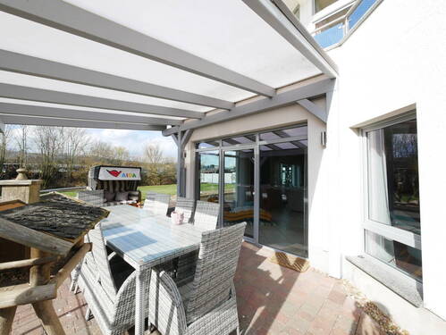 Überdachte Terrasse - 
