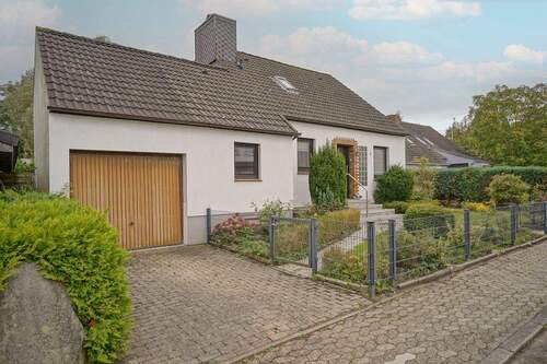 Frontbild - 6 Zimmer Einfamilienhaus zum Kaufen in Geestland