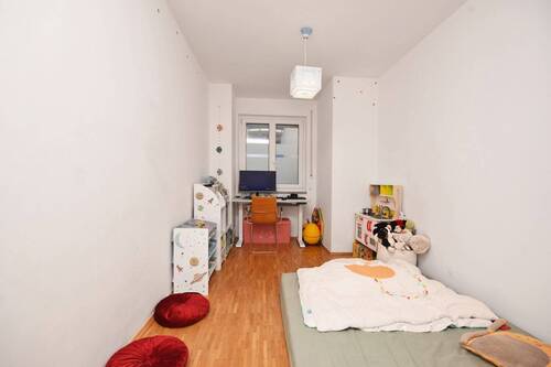 Kinderzimmer - Etagenwohnung mit 89,00 m&sup2; in München zur Miete