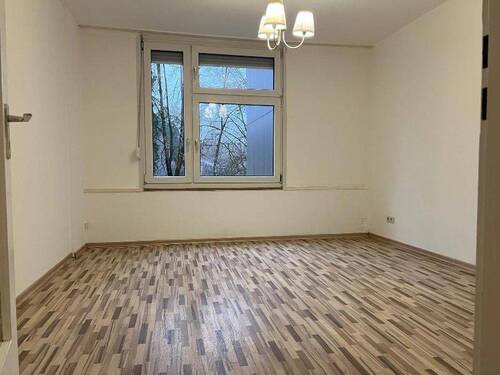 Zimmer 2 - 