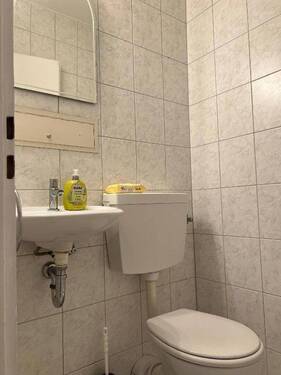 WC - 