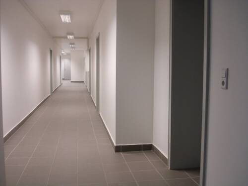 Geräumiger Mittelgang.JPG - 