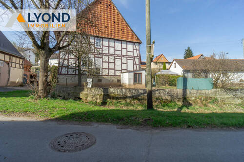 Außenansicht - 9 Zimmer Bauernhaus, Landhaus in Bad Arolsen / Schmillinghausen