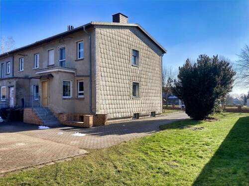 Rückansicht - 4 Zimmer Einfamilienhaus zum Kaufen in Wallhausen