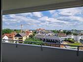 Bild 1 - Neu Renovierte 2 Zimmer Wohnung mit Balkon