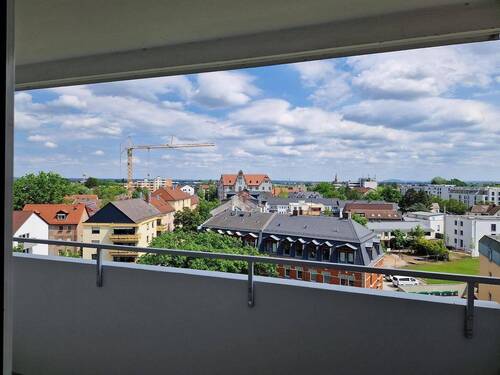 Bild 1 - Neu Renovierte 2 Zimmer Wohnung mit Balkon