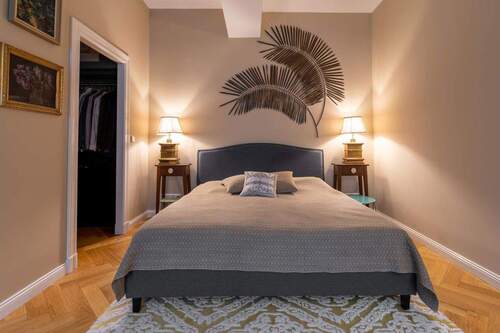 Schlafzimmer mit Ankleideraum - 