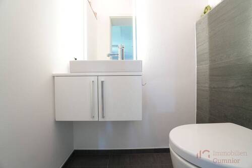 WC - 