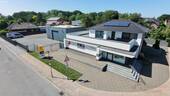 Außenansicht - IMMOBILIEN GUMNIOR präsentiert: Exklusives Wohn- und Geschäftshaus mit großzügiger Lagerhalle in Toplage