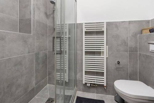 Bild 3 - 4 Zimmer Etagenwohnung in Köln