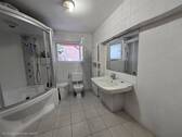 Badezimmer 1 im EG - 