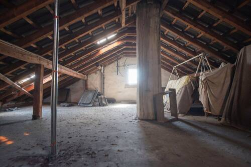 Dachboden - Ausbaureserve - 