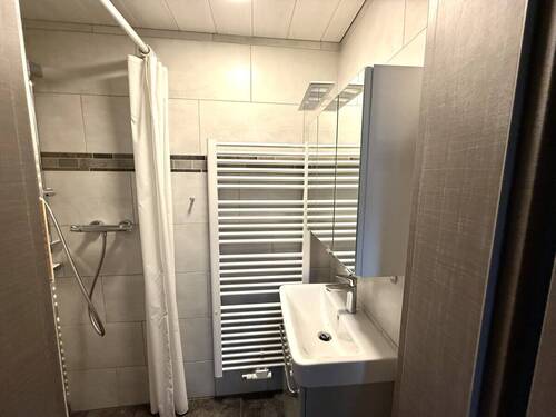 Dusche EG - 