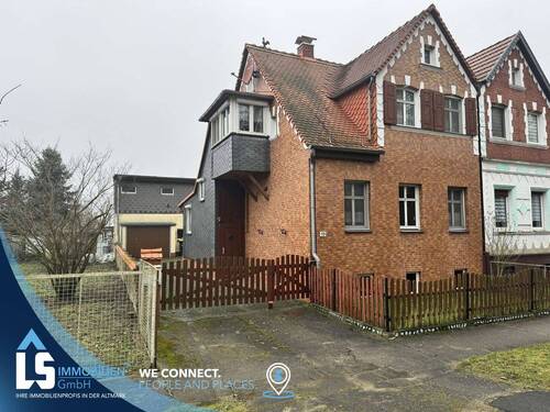 1 - 4 Zimmer Mehrfamilienhaus, Wohnhaus zum Kaufen in Sandau (Elbe)