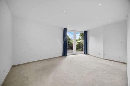 Zimmer mit separatem Hauseingang - 