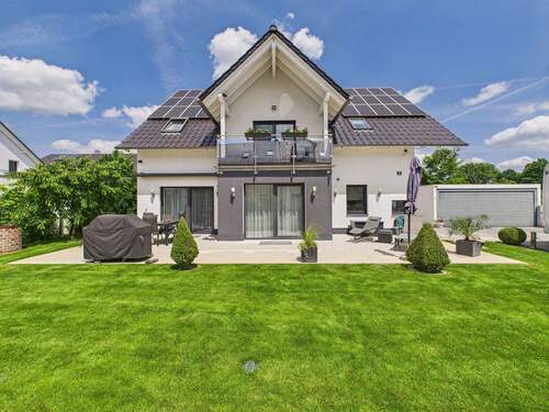 Vorderansicht - 7 Zimmer Einfamilienhaus in Moosburg an der Isar