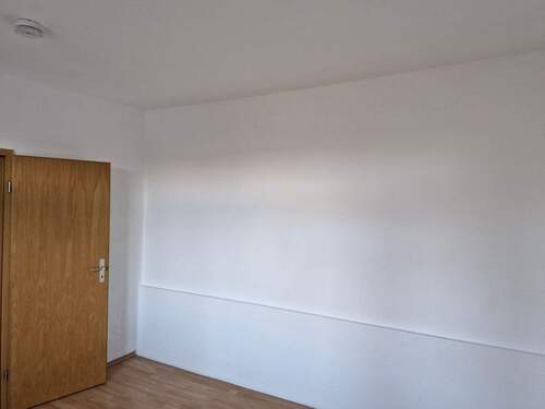 20251103_150552.jpg - 3 Zimmer Etagenwohnung in Senftenberg