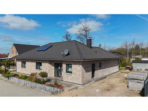 Vorderansicht - 4 Zimmer Bungalow zum Kaufen in Trappenkamp