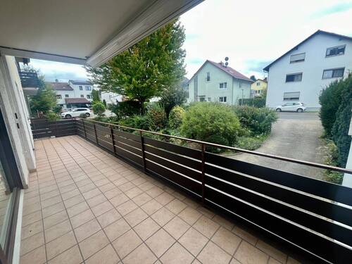 Bild 1 - Schriesheim: Gepflegte Erdgeschosswohnung mit Balkon und Stellplatz