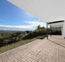 **Großzügige Terrassenwohnung mit traumhaftem Ausblick am Südhang von Gelnhausen**