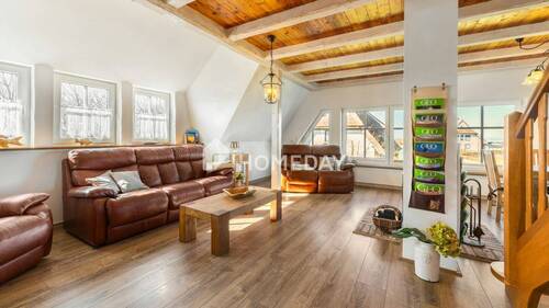 1. OG Wohnzimmer 1 - 