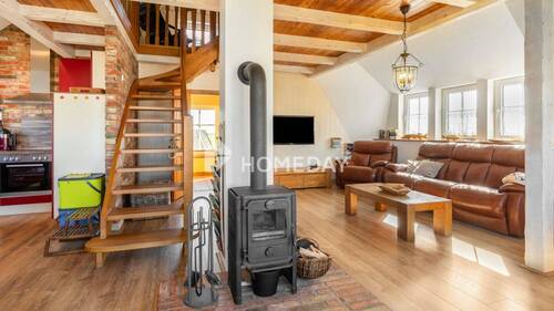 1. OG Wohnzimmer 3 - 