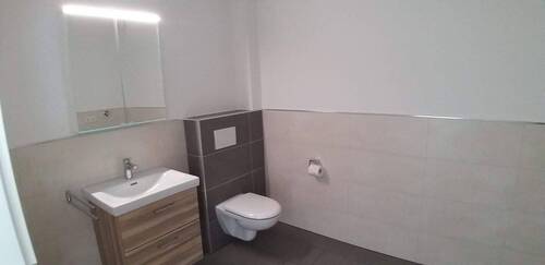 Gäste WC + Wirtschaftsraum - 