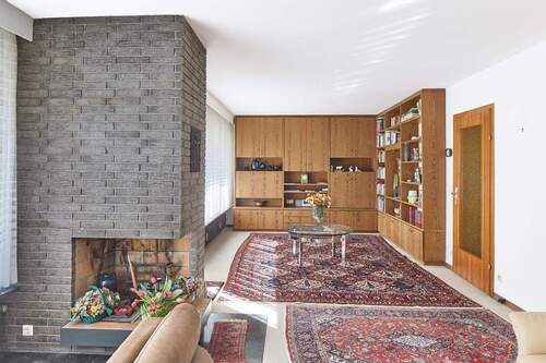 Wohnbereich - Mehrfamilienhaus, Wohnhaus mit 305,00 m&sup2; in Stuttgart zum Kaufen