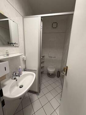 WC - 